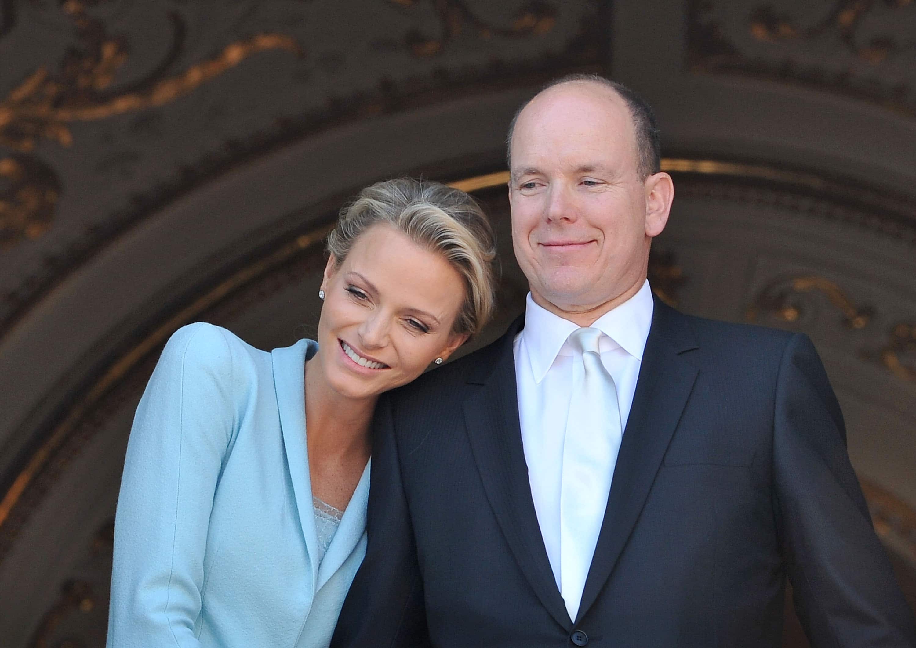 Sono nati gli eredi al trono monegasco: benvenuti Gabriella e Jacques! Il giorno tanto atteso dal principato di Monaco è arrivato: Charlene ha dato alla luce i due figli gemelli di Alberto di Monaco, un maschio e una femmina. I gemelli si chiamano Gabriella…