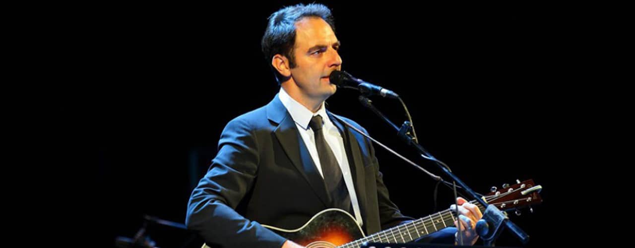 Si parte il 19 dicembre con Neri Marcorè. Poi Banda Osiris, Simone Cristicchi e Paolo Rossi. Chiusura il 6 aprile