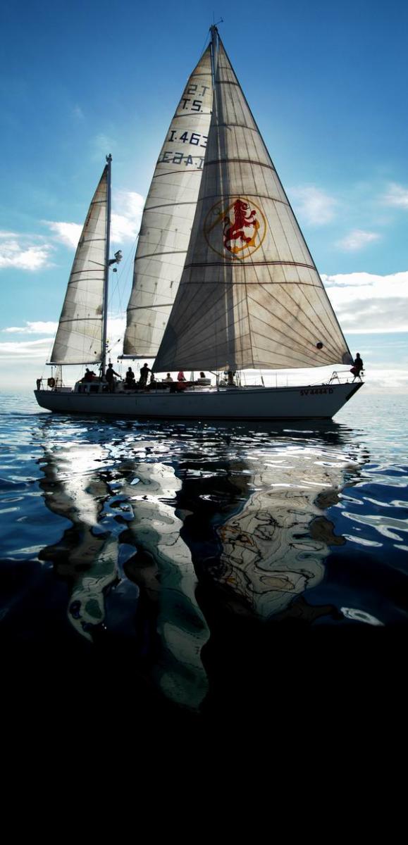 Arriva a Imperia il progetto "A gonfie vele" con il museo galleggiante di art brut sulla nave scuola Leon Pancaldo